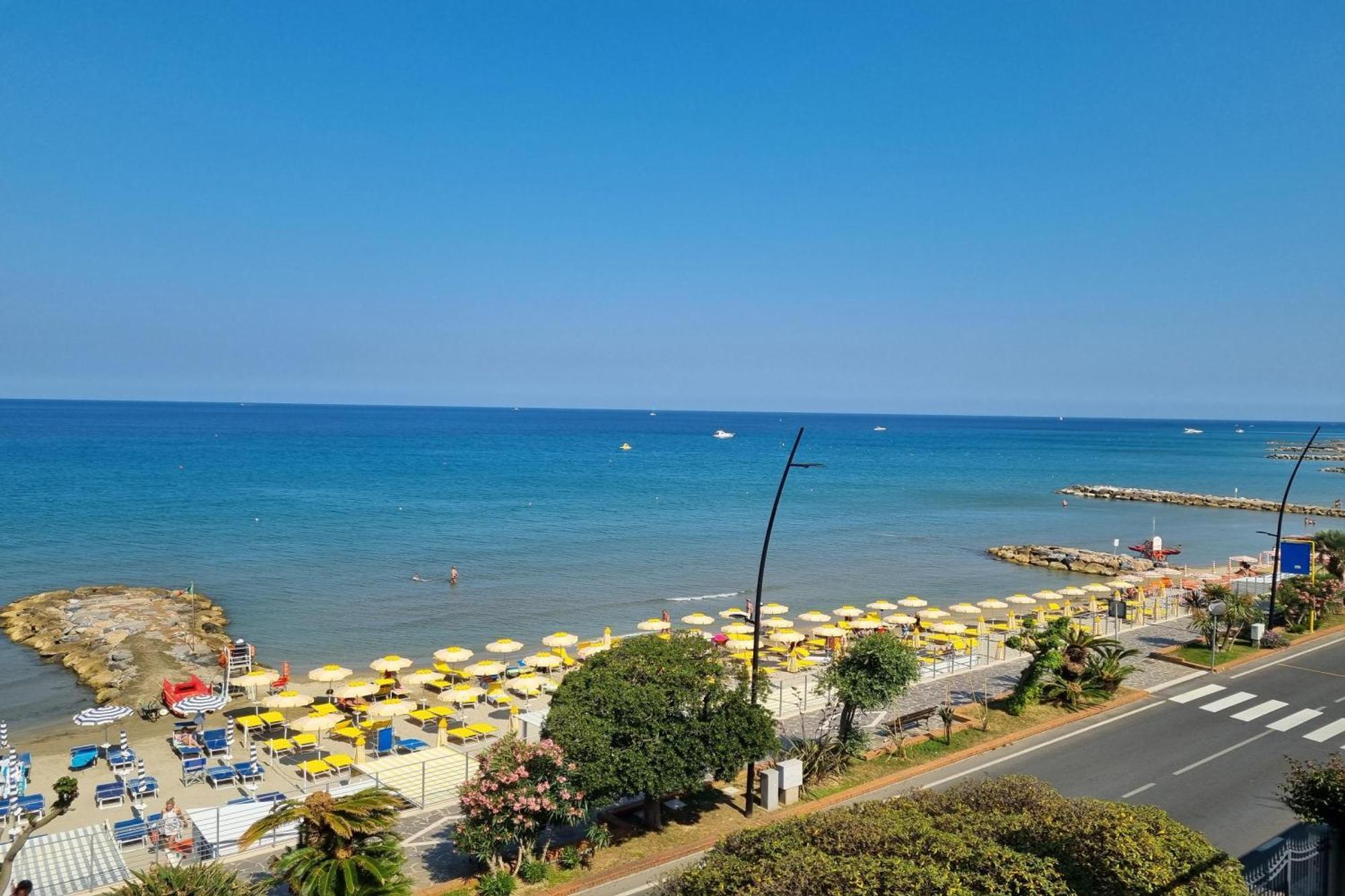 Laigueglia Beach - Happy Rentals Екстер'єр фото